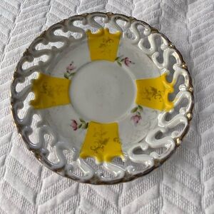 Vintage Japanese Reticulated Gilded Floral Dish